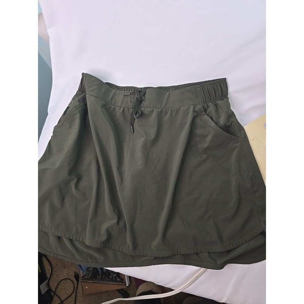 All In Motion Target Women’s Olive Green Athletic Skort/skirt Size Lg Pockets